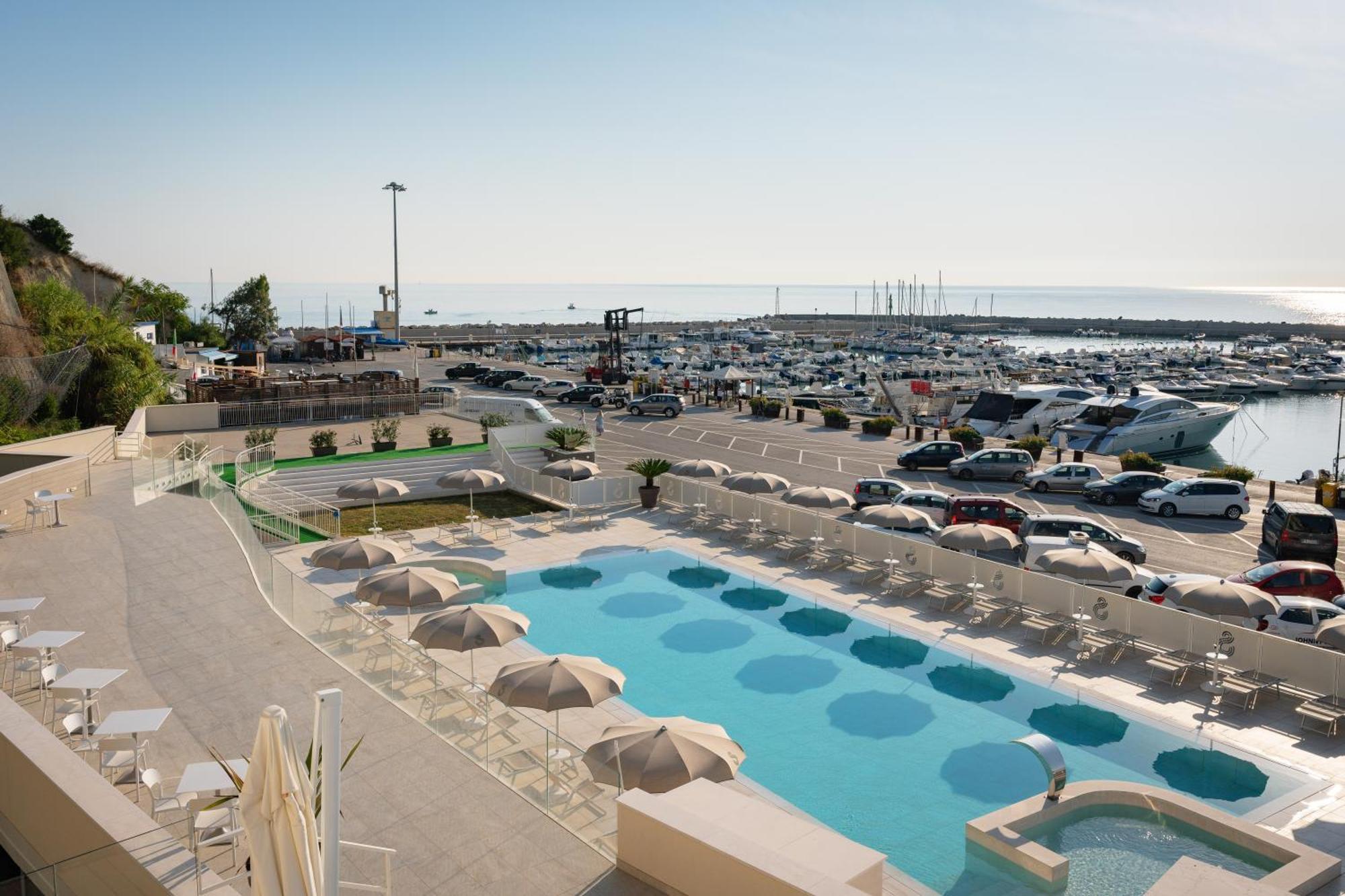 Hotel Scogliera Numana Eksteriør billede