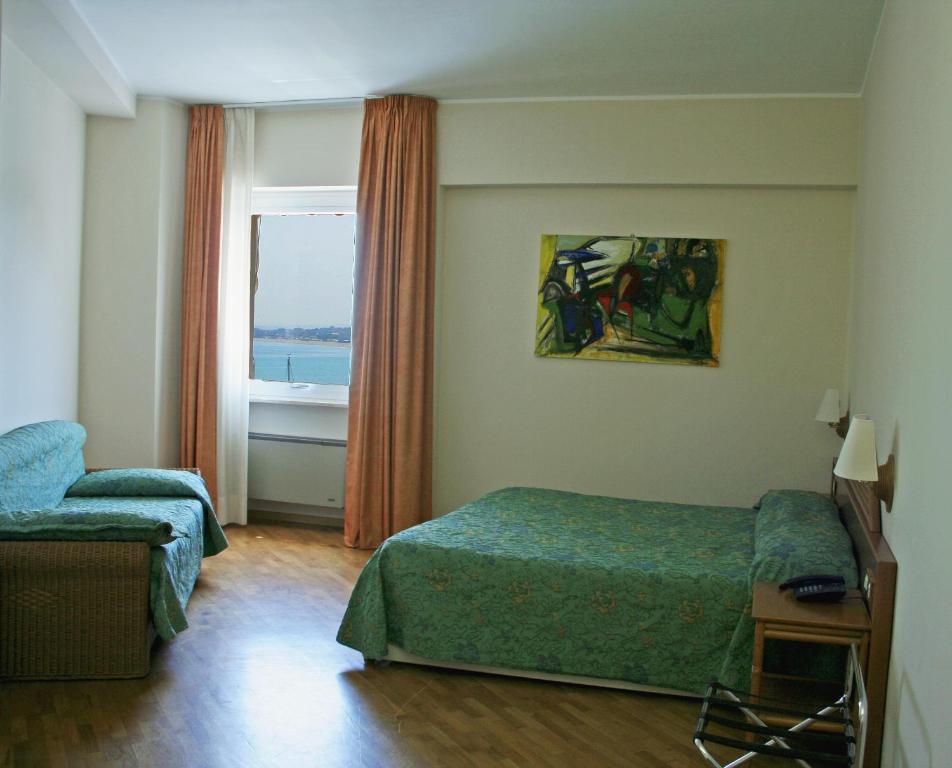 Hotel Scogliera Numana Værelse billede